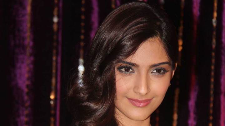 Smiling Face Of Sonam Kapoor At Utv Press Meet